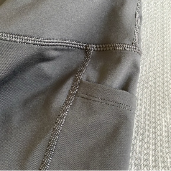 Athleta Gray Match Point Skort Size Medium - Picture 4 of 11